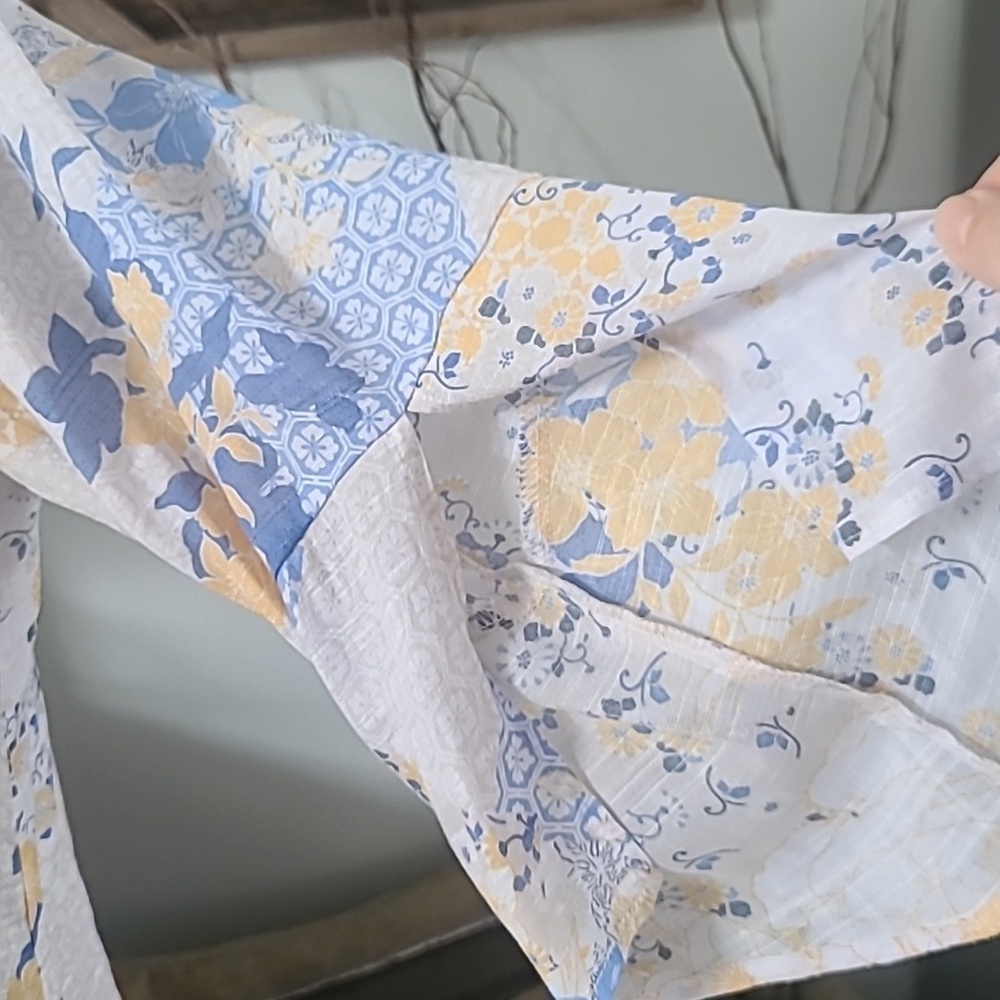 Zac & Rachel Blue and Yellow Lace-Trim Tunic Top - Picture 4 of 8